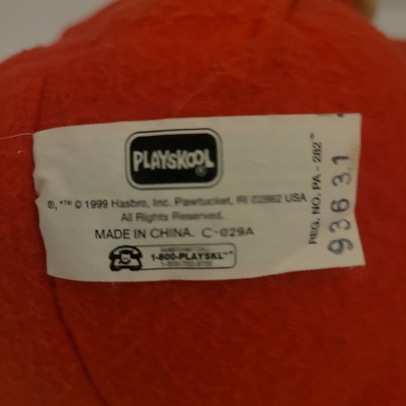 1999 Teletubbies Po 13" Plush Stuffed Animal Toy - Picture 6 of 6